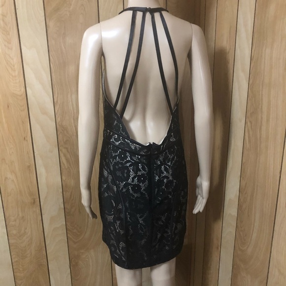 All Over Lace Deep V Dress - Picture 9 of 11